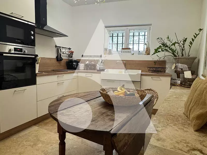 Maison, 190 m²