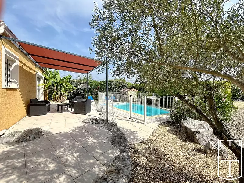 Maison, 240 m²