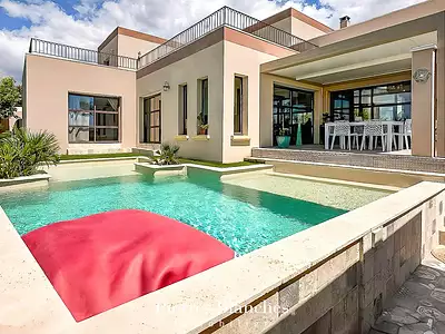 Maison, 228 m²