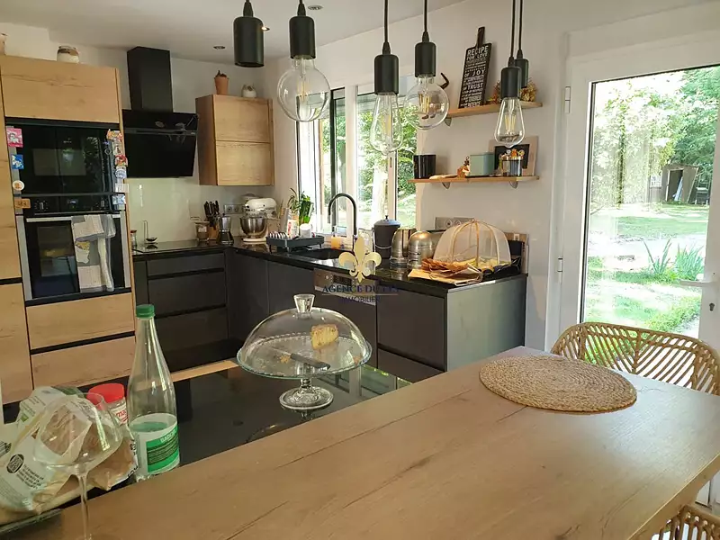 Maison, 161 m²