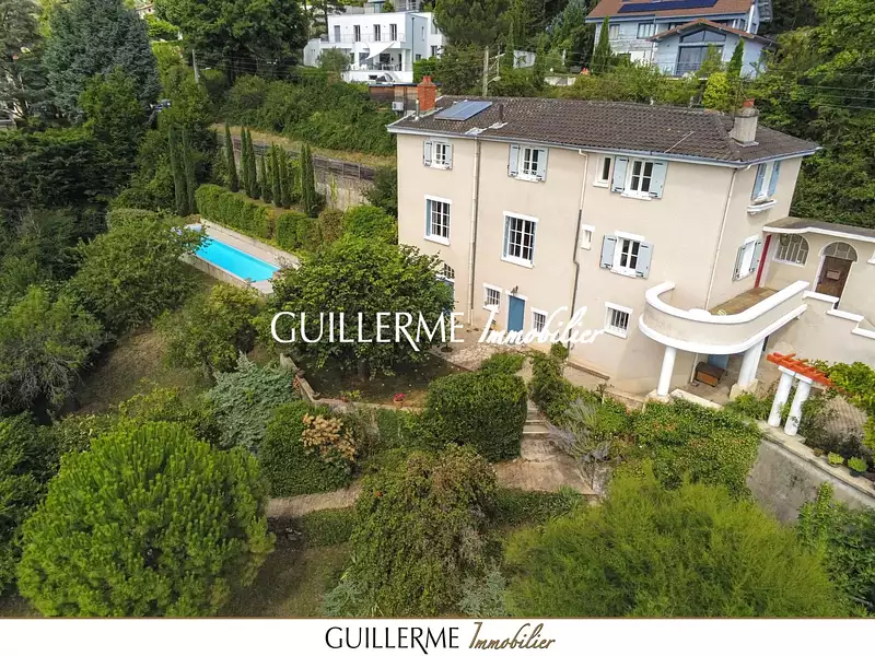 Maison, 217 m²