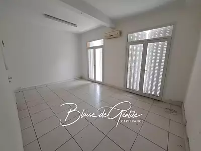 Immeuble, 182 m²