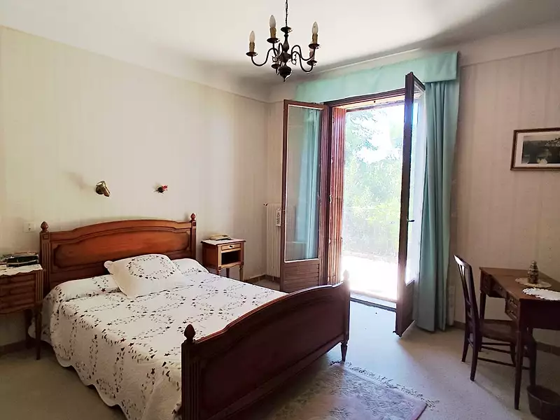 Maison, 242 m²