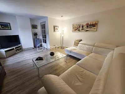 Maison, 235 m²