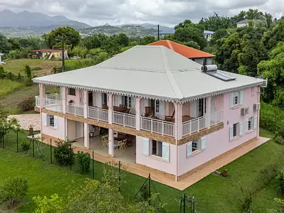 Maison, 210 m²
