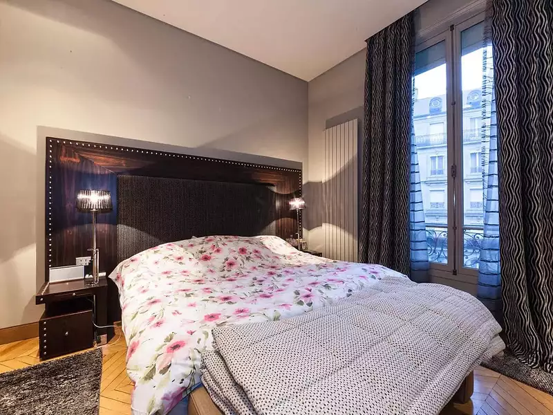 Appartement, 330 m²