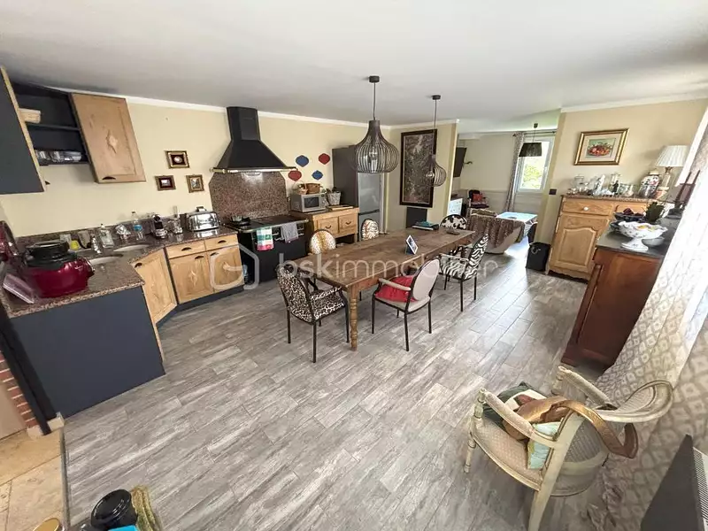 Maison, 200 m²