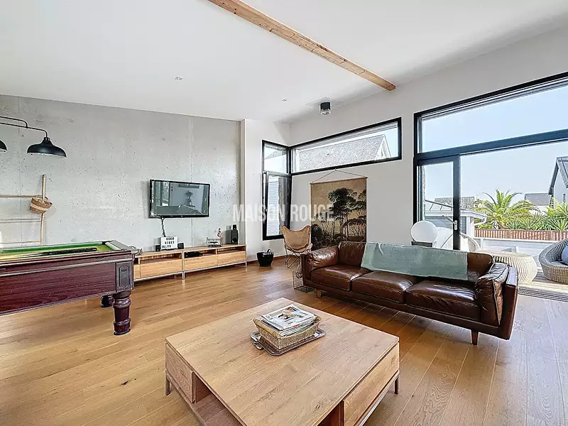 Maison, 277 m²