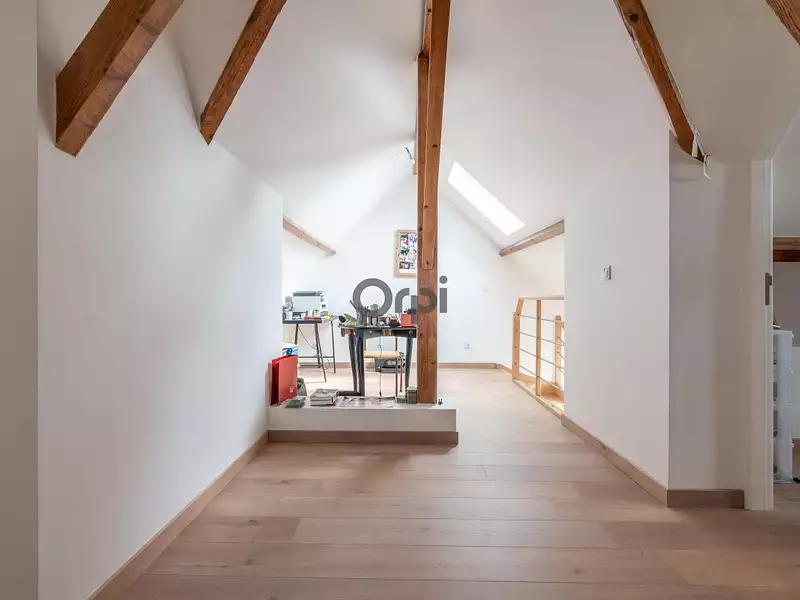 Maison, 253 m²