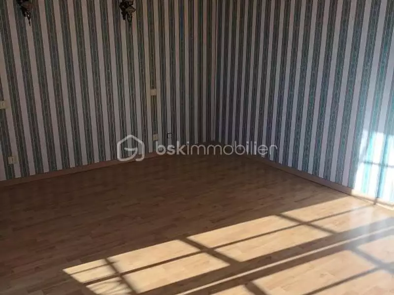 Maison, 248 m²