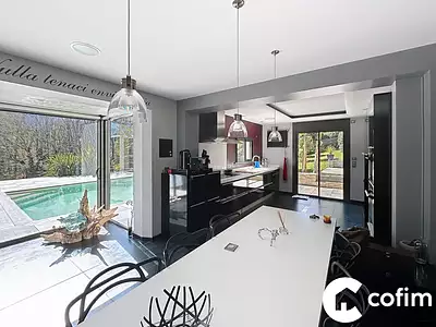 Maison, 279 m²