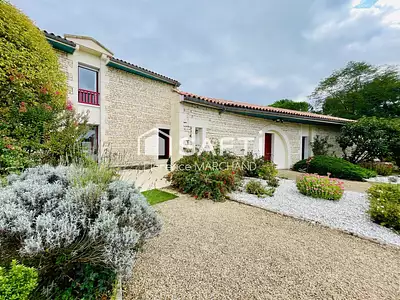Maison, 402 m²