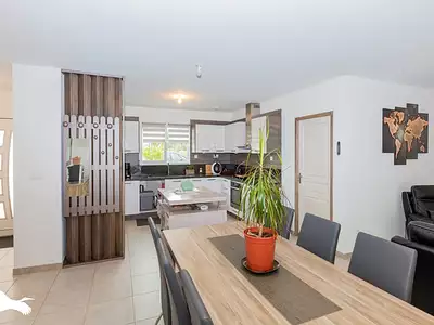Maison, 94 m²