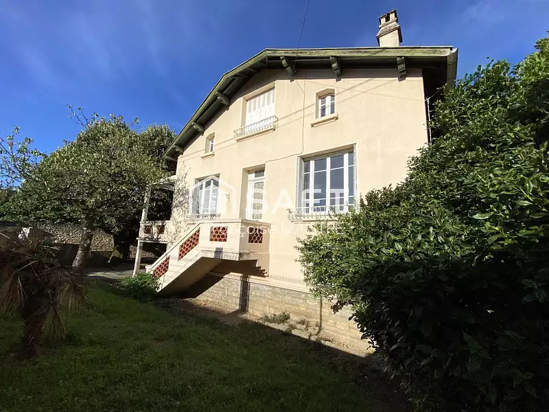 Maison, 176 m²