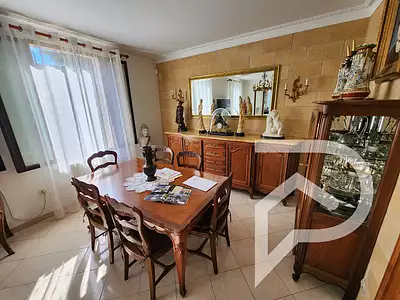 Maison, 164 m²