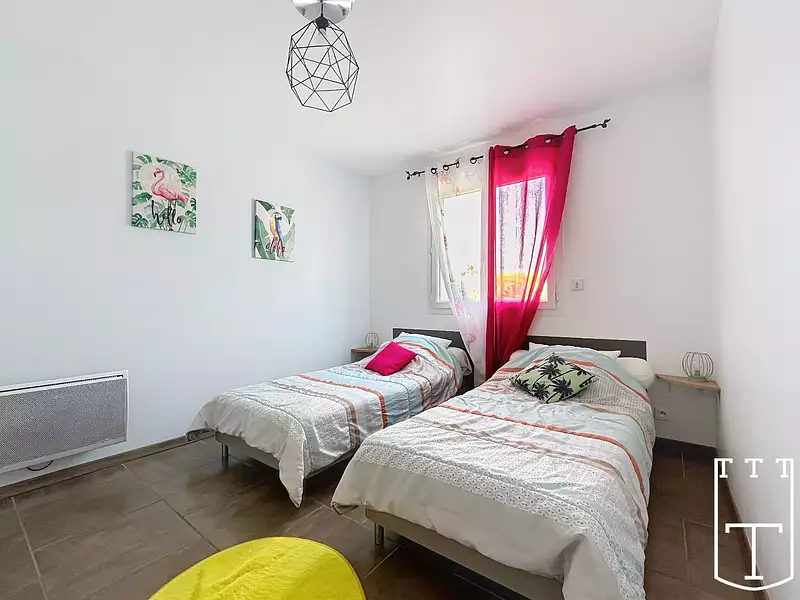 Maison, 240 m²