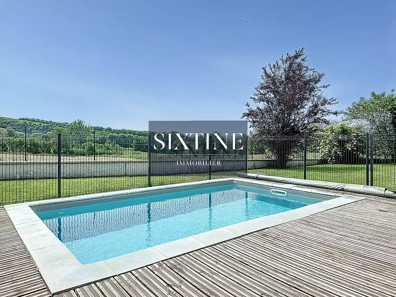 Maison, 315 m²