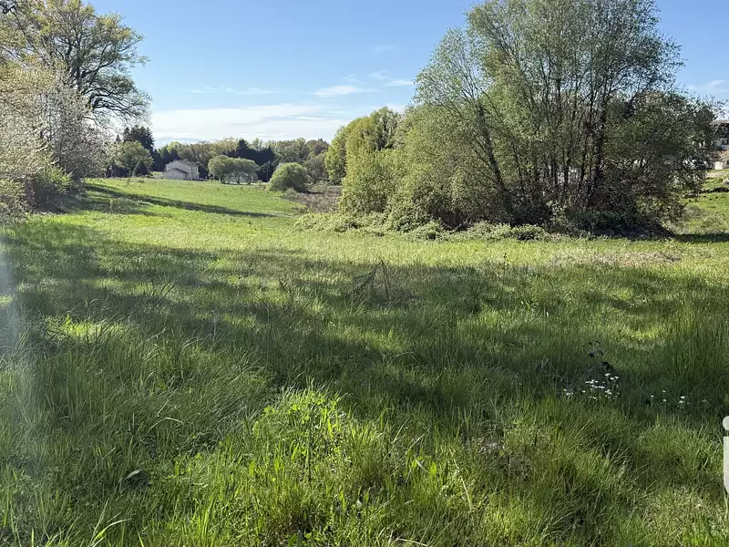 Terrain, 2 150 m²