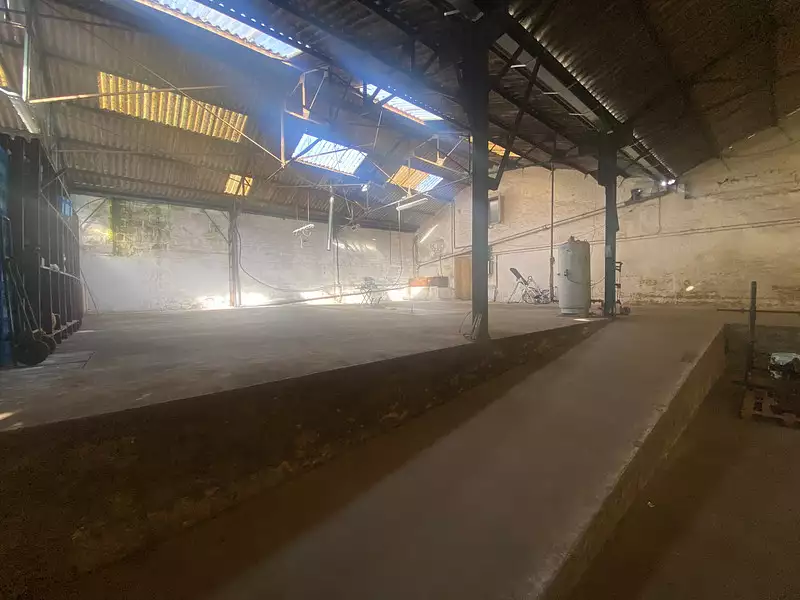 Parking, 600 m²