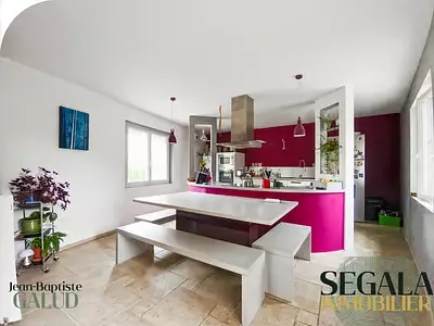 Maison, 230 m²