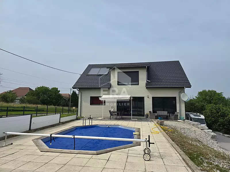 Maison, 208 m²
