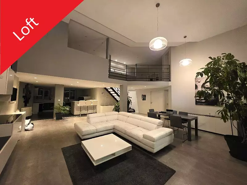 Appartement, 195,74 m²