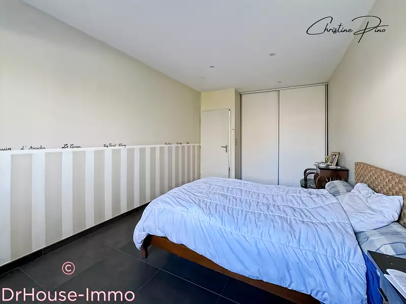 Maison, 180 m²