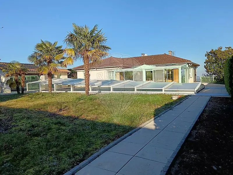 Maison, 250 m²