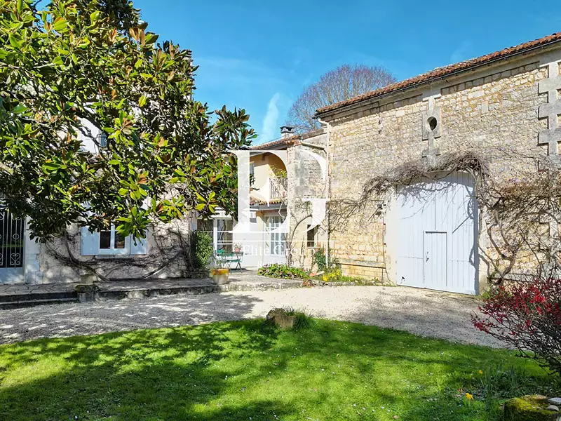 Maison, 331,86 m²