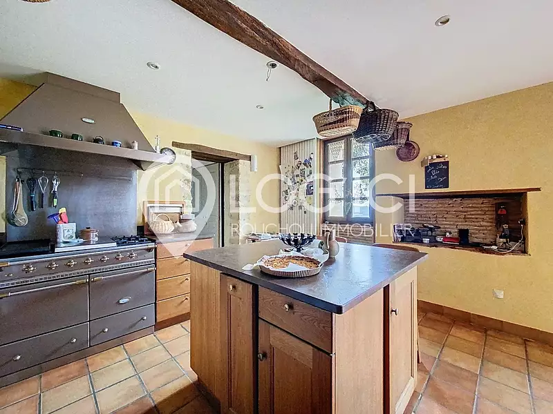 Maison, 220 m²