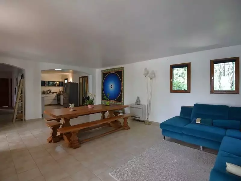 Maison, 180 m²