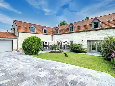 Maison, 250 m²