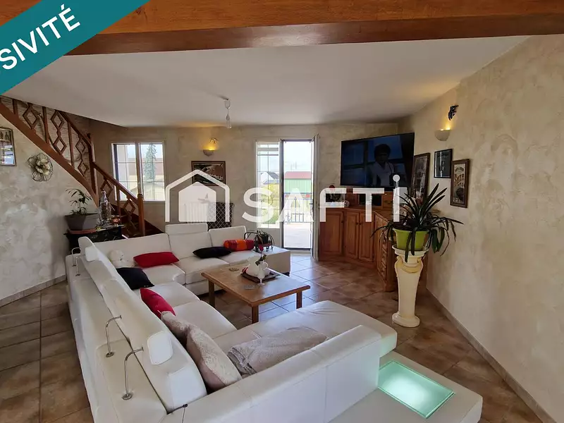 Maison, 216 m²