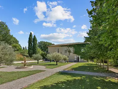 Maison, 749 m²