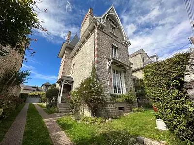Maison, 252 m²