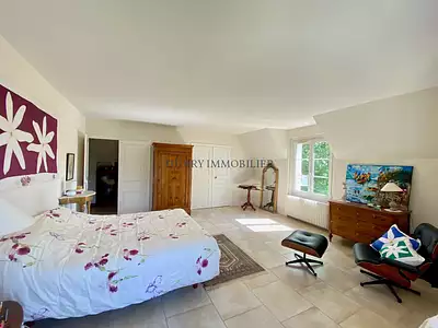 Maison, 233 m²