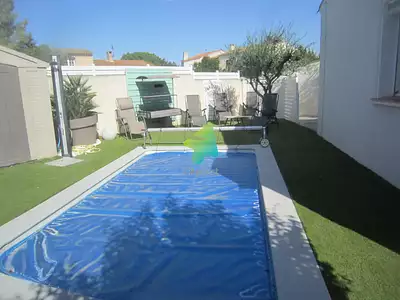 Maison, 143,7 m²