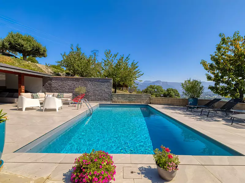 Maison, 243 m²