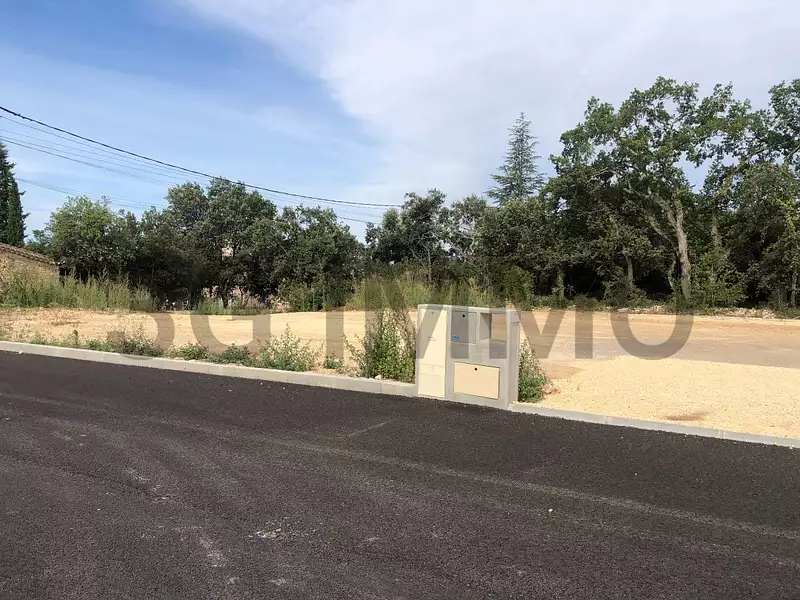 Terrain, 691 m²