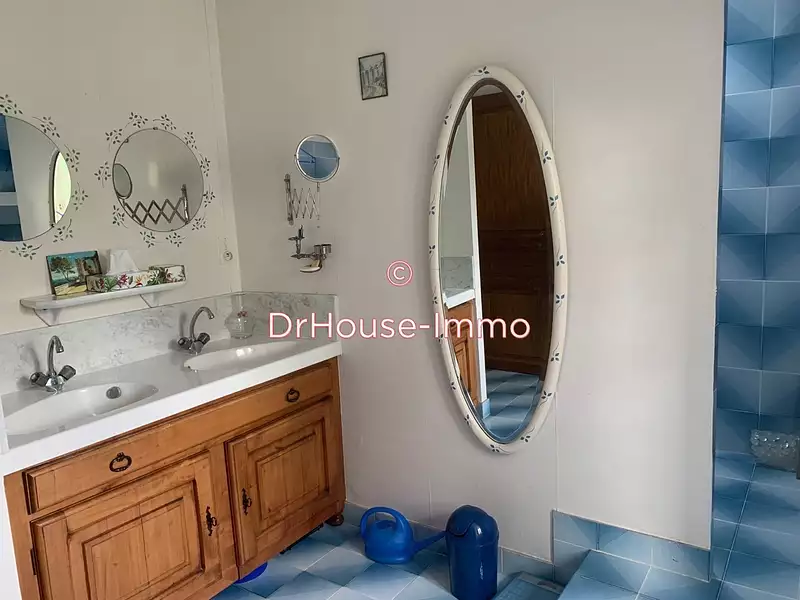 Maison, 275 m²