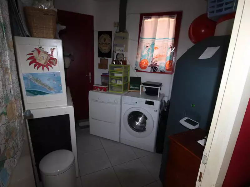 Maison, 958 m²