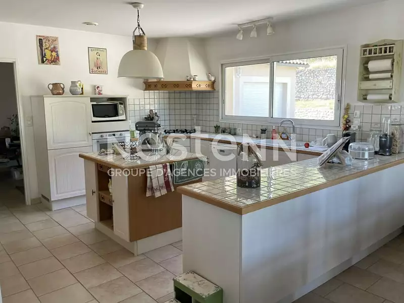 Maison, 176 m²