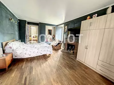 Maison, 230 m²
