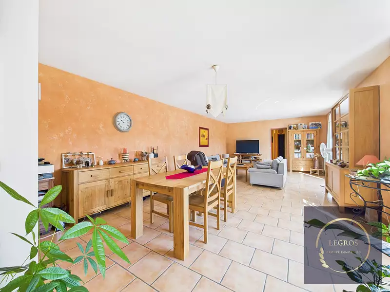 Maison, 111 m²