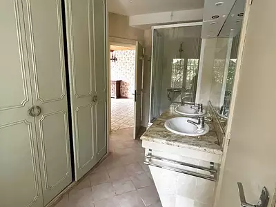 Maison, 232 m²