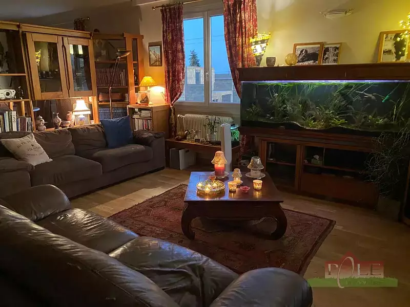 Maison, 221 m²