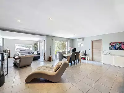 Maison, 161 m²
