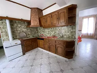 Maison, 245 m²