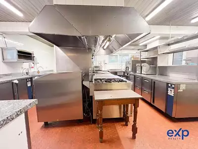 Maison, 711 m²
