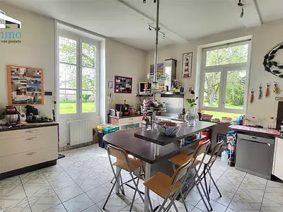 Maison, 250 m²